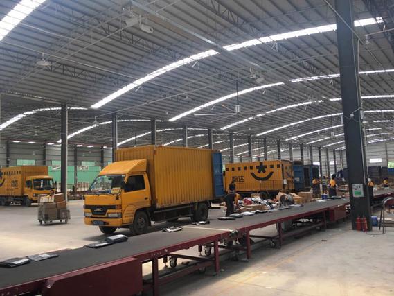 物流貨運(yùn)會(huì)開(kāi)空調(diào)嗎冬季物流車(chē)有空調(diào)嗎