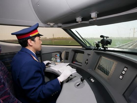 如何當貨運火車司機工作如何當貨運火車司機工作內容